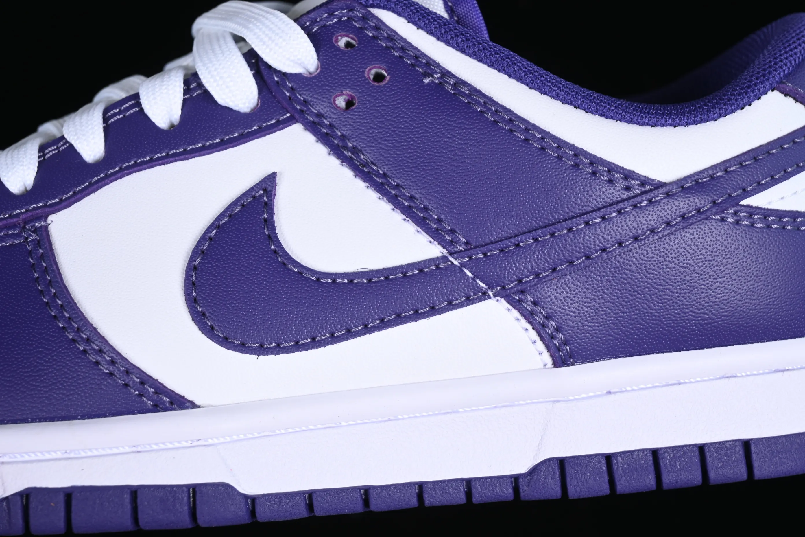 All categories Nk SB Dunk Series Nk SB Dunk Low low-top sneakers Cost-effective version Nk Dunk Low SB Retro White and Purple Dunk Series low-top casual sports skateboard shoes DD1391-104